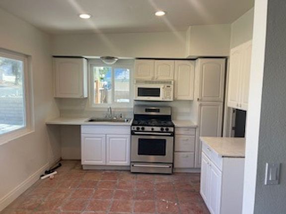 5th image of 66877 Granada Ave