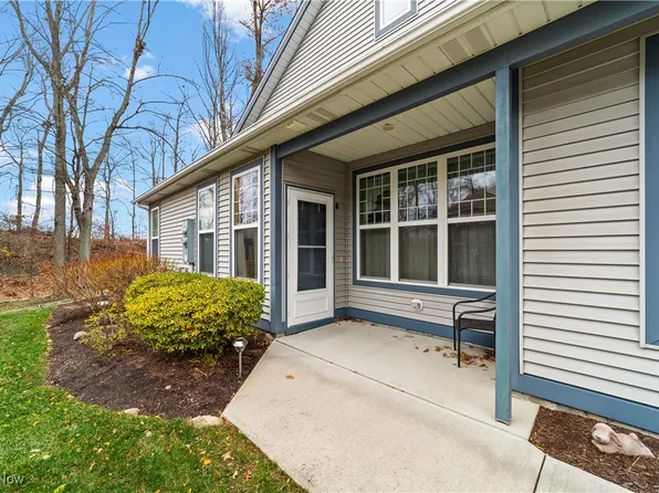 1948 Buckingham Dr, Avon, OH 44011