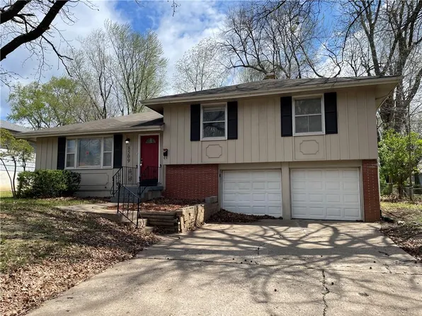 8509 Ford Ave, Raytown, MO 64138