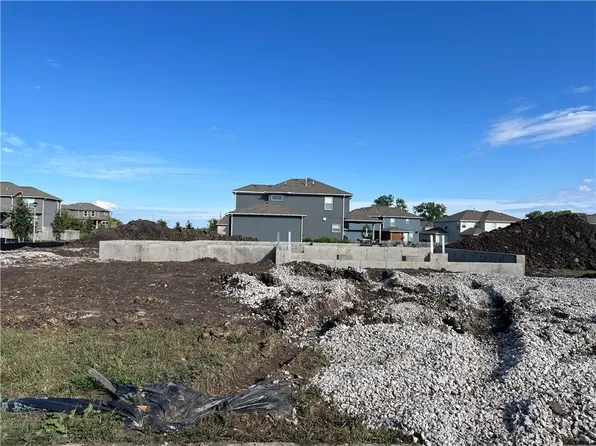 16973 W 164th Ter, Olathe, KS 66062