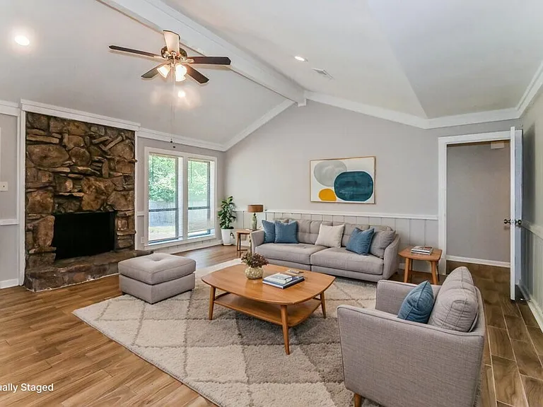 8182 Valley Ridge Trl — Photo 4