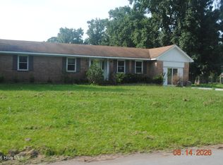 74 Vandergrift Dr, Jacksonville, NC 28540