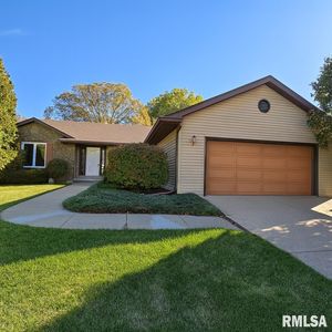 6718 N Chateau Pl, Peoria, IL, 61615