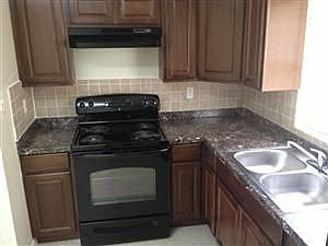 3rd image of 8722 N 13th St APT B