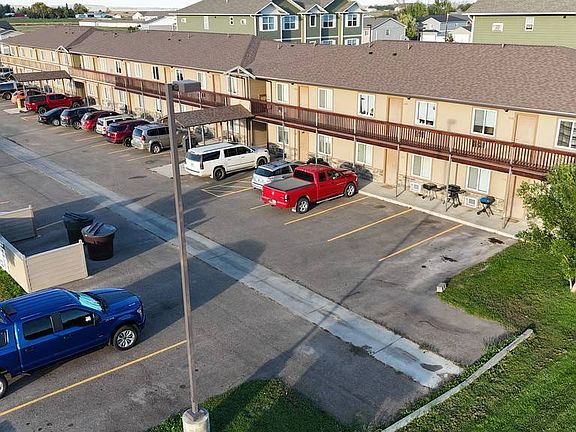 3rd image of 201 9th Ave SW