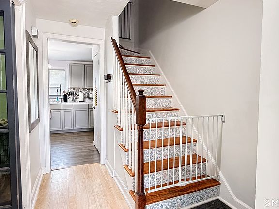 4th image of 10 Tuttle Street