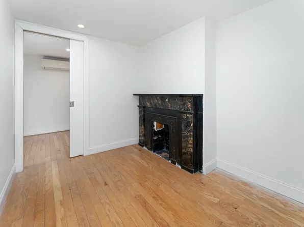 120 East 17th Street image 6 of 15