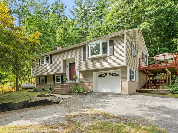 12 Parker Drive, Nashua, NH 03062