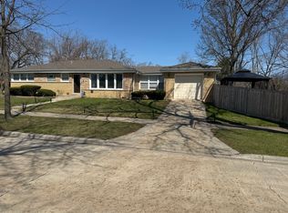 4254 Foster St, Skokie, IL 60076