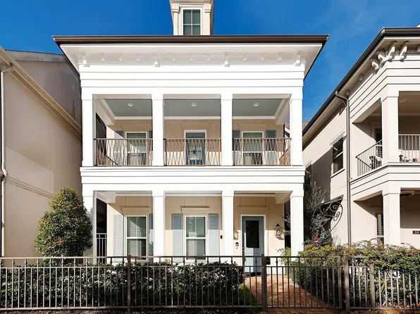 254 Green Blvd, Conroe, TX 77384