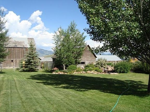 South side view to backyard