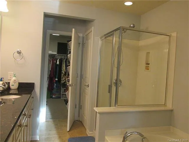 15634 Canmore St — Photo 17