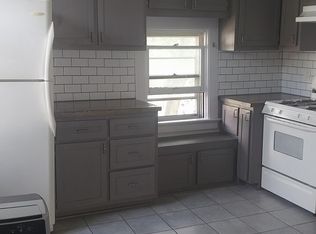 2166 S 78th St, West Allis, WI 53219