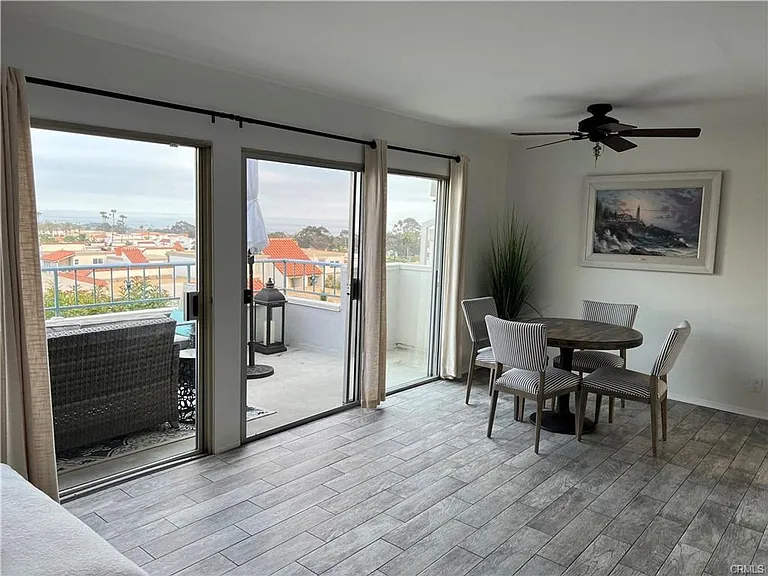721 Calle Perlino — Photo 3