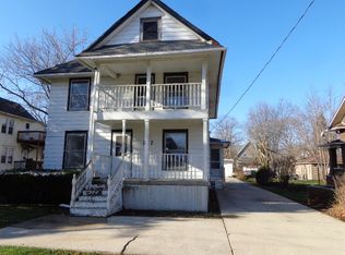 727 N 7th St, Dekalb, IL 60115