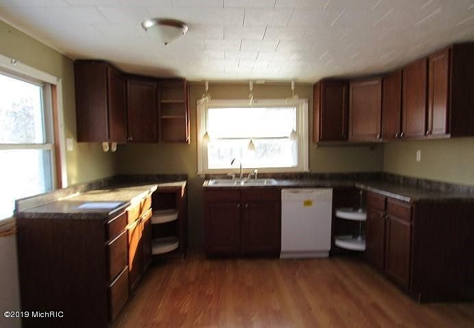 2nd image of 516 S Sophia St