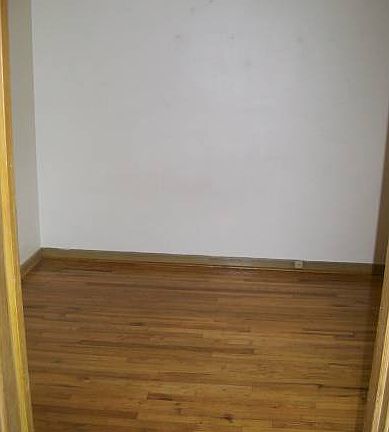 5th image of 425 SE 32nd Ave APT 1