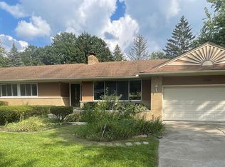 5188 Woodcliff Dr, Flint, MI 48504