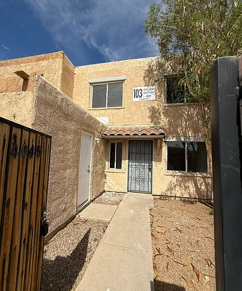 4045 S 44th Way — Photo 4