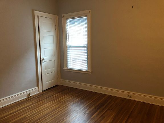 5th image of 385 Crescent Ave