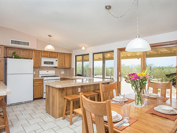 2nd image of 9140 E Placita Huajillo