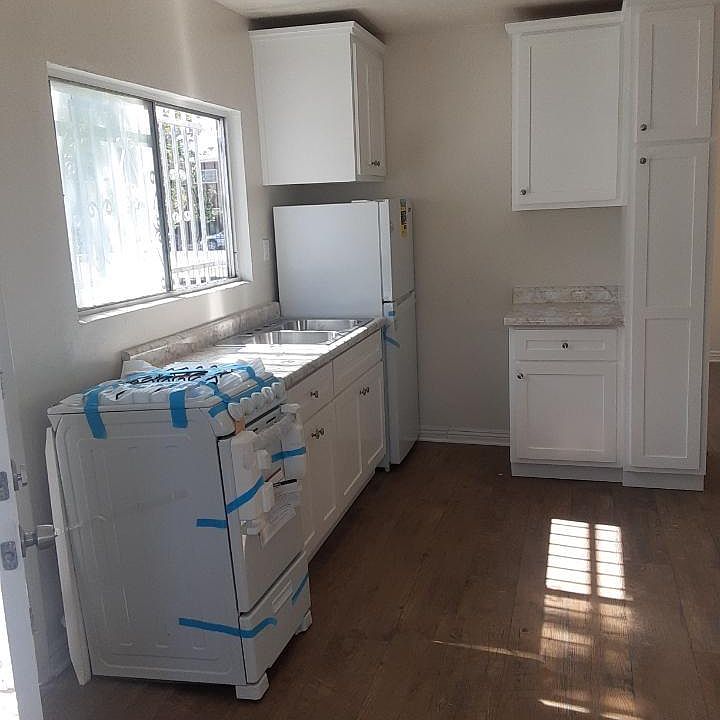 1st image of 14708 S Atlantic Ave #1/2