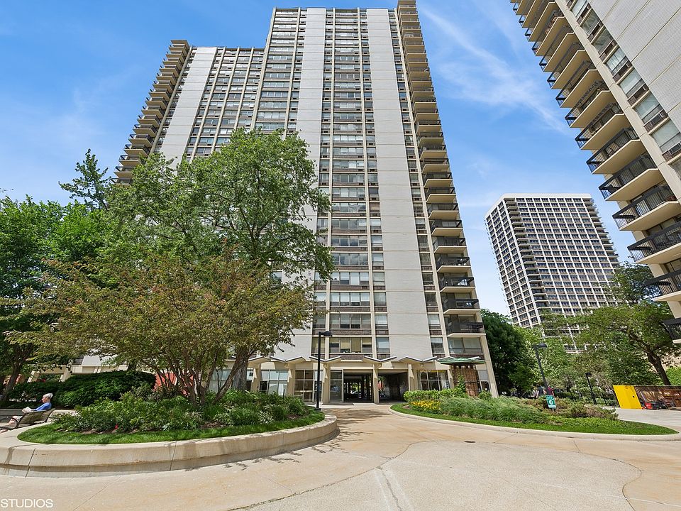 1st image of 1360 N Sandburg Ter APT 2608C
