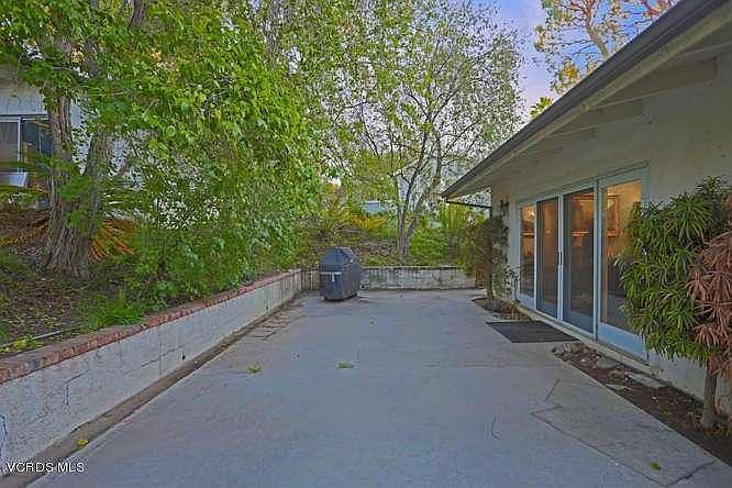 1st image of 6130 Winnetka Ave