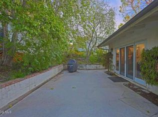 6130 Winnetka Ave, Woodland Hills, CA 91367