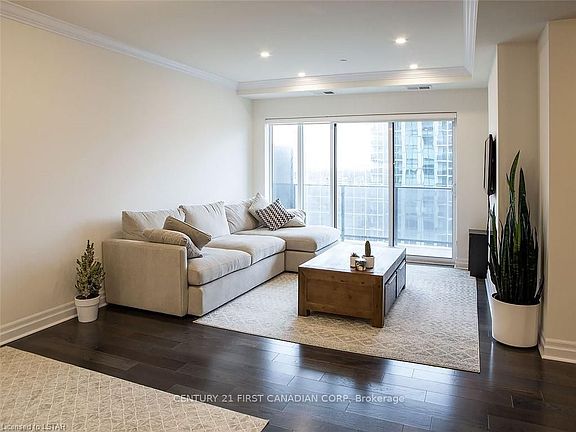 4th image of 505 Talbot St #1406