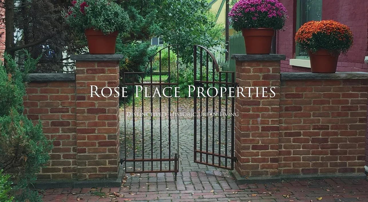 225 Houston Pl — Photo 2