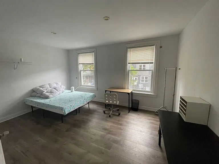 322 N Preston St #2 — Photo 1