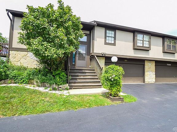 2nd image of 7684 Brams Hill Dr