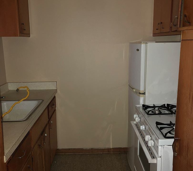 2nd image of 5175 N Hopkins St APT 205