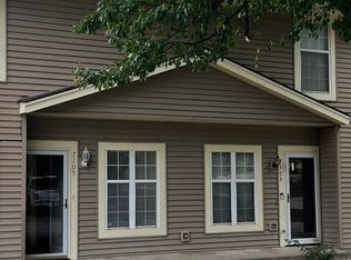 7105 N Kingston Ct, Kansas City, MO 64119
