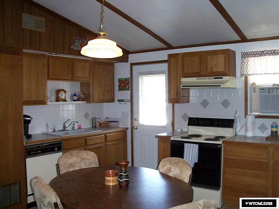 2nd image of 1085 Harrison Dr
