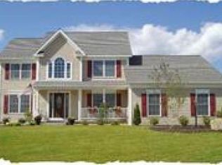 38 Brookhaven Ln, Glenmont, NY 12077