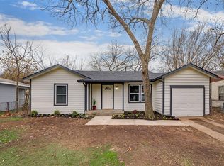 15 Lynn Ct, Hurst, TX 76053