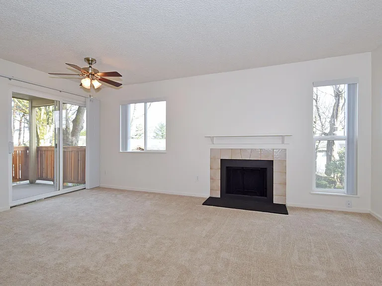 Ridge at Mountain Park — Photo 21