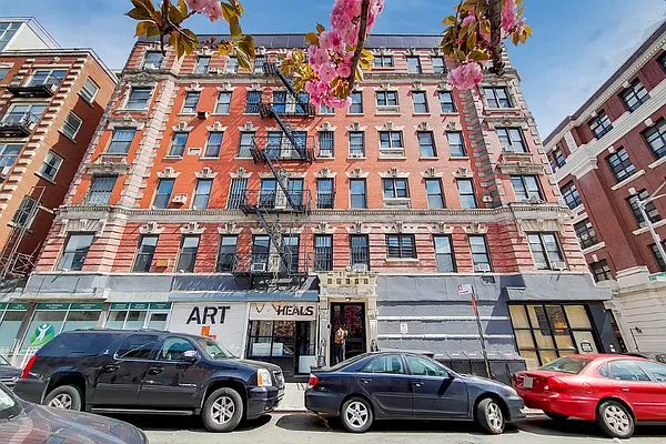 Rented by REAL New York | media 19