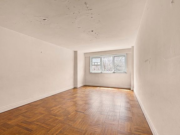 4th image of 175 Adams St APT 5H