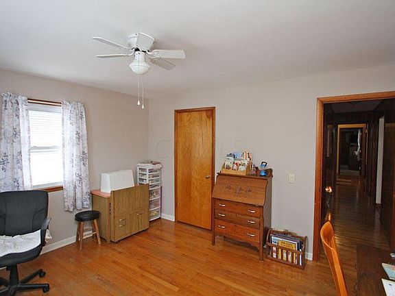 3rd image of 306 Kimberly Dr