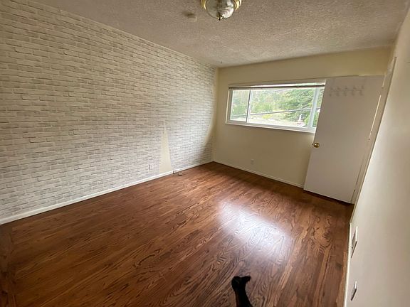 5th image of 1066 Granada Dr