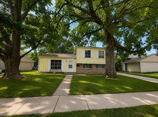 1404 E 20th St, Sterling, IL 61081