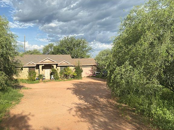 3rd image of 890 Paseo Comanche