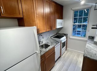 7 E Glebe Rd APT C, Alexandria, VA 22305