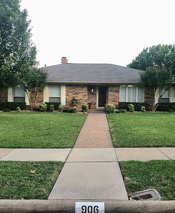1st image of 906 Grinnell Dr