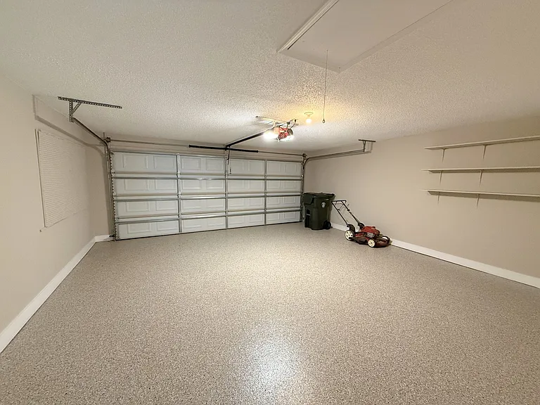 106 Teal Park Ln — Photo 33