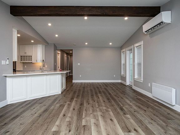 3rd image of 29 Alice Ave