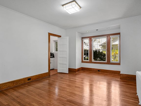5th image of 38 Mayhew Ave